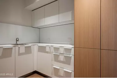 5000 N Camelback Ridge Road #210, Scottsdale, AZ 85251 - Photo 10