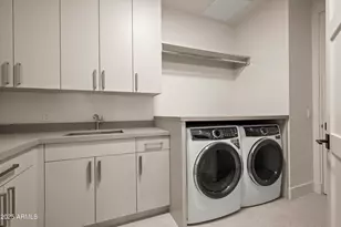 5000 N Camelback Ridge Rd, Scottsdale, AZ 85251 - Photo 12