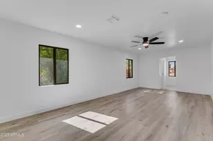 2425 E Harvard St, Phoenix, AZ 85008 - Photo 18