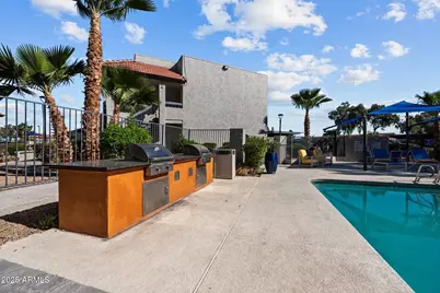 4748 W Sierra Vista Drive #B1, Glendale, AZ 85301 - Photo 10