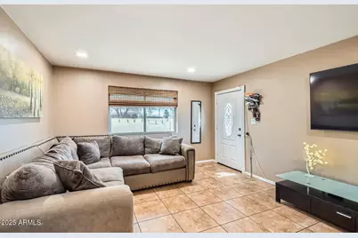 9031 N 14th Street, Phoenix, AZ 85020 - Photo 4