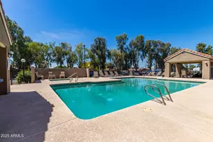 609 E Mesquite Cir, Tempe, AZ 85288 - Photo 32