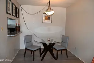 8649 E Royal Palm Rd, Scottsdale, AZ 85258 - Photo 16