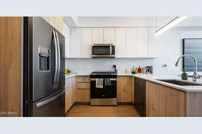 817 N 6th Street #A2, Phoenix, AZ 85004 - Photo 4