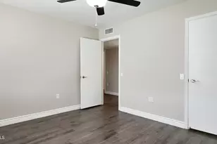 10562 W Campana Dr, Sun City, AZ 85351 - Photo 16