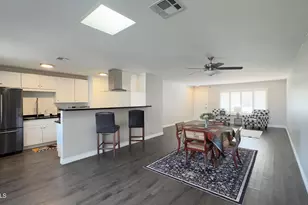 10562 W Campana Dr, Sun City, AZ 85351 - Photo 8