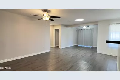 10562 W Campana Drive, Sun City, AZ 85351 - Photo 6