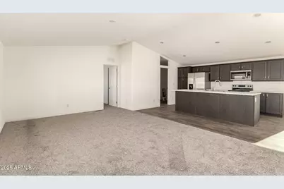 18191 N Amelia Drive, Maricopa, AZ 85139 - Photo 8