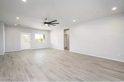 27227 N 147th Avenue, Surprise, AZ 85387 - Photo 6