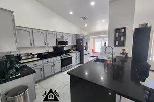 14813 W Verde Ln, Goodyear, AZ 85395 - Photo 8