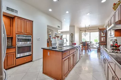 7667 E Krall Street, Scottsdale, AZ 85250 - Photo 14