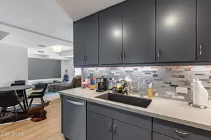 7157 E Rancho Vista Dr, Scottsdale, AZ 85251 - Photo 6