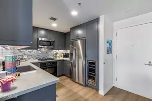 7157 E Rancho Vista Dr, Scottsdale, AZ 85251 - Photo 8