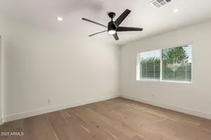 829 E Desert Park Ln, Phoenix, AZ 85020 - Photo 26