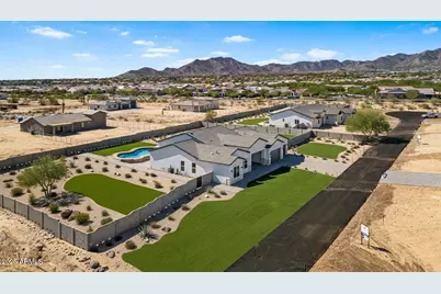 20255 W Highland Avenue, Litchfield Park, AZ 85340 - Photo 2