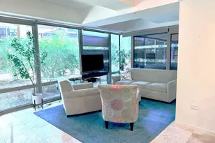 7121 E Rancho Vista Dr, Scottsdale, AZ 85251 - Photo 4