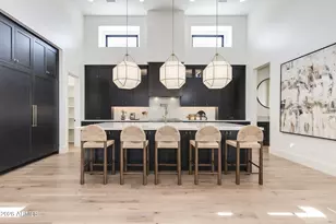 10242 N 58th St, Paradise Valley, AZ 85253 - Photo 2