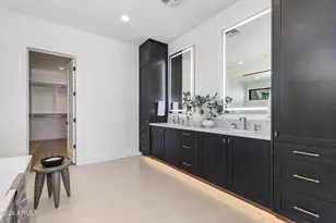 10242 N 58th St, Paradise Valley, AZ 85253 - Photo 30