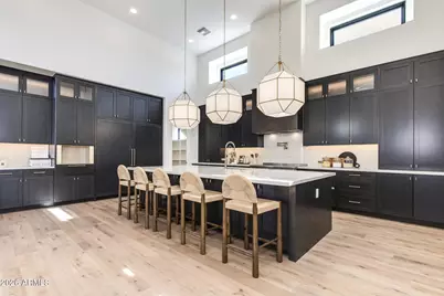 10242 N 58th Street, Paradise Valley, AZ 85253 - Photo 8