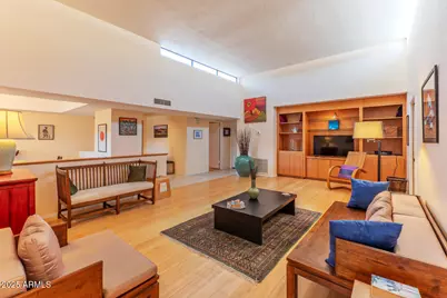 9403 N 87th Way, Scottsdale, AZ 85258 - Photo 2