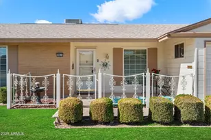 10611 W Camelot Cir, Sun City, AZ 85351 - Photo 2