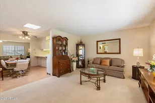 10611 W Camelot Cir, Sun City, AZ 85351 - Photo 6