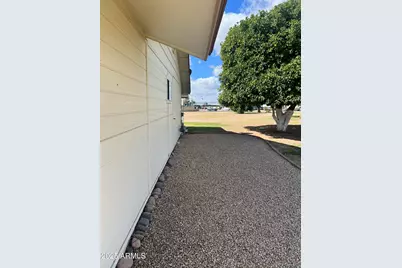 10611 W Camelot Circle, Sun City, AZ 85351 - Photo 40