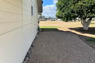 10611 W Camelot Cir, Sun City, AZ 85351 - Photo 40