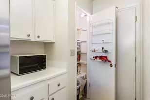 10611 W Camelot Cir, Sun City, AZ 85351 - Photo 14