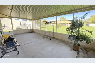 9814 W Shasta Drive, Sun City, AZ 85351 - Photo 16