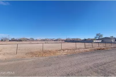 7051 S Rooks Road #' _', Buckeye, AZ 85326 - Photo 4