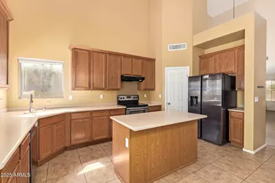 12509 W Whyman Street, Avondale, AZ 85323 - Photo 14