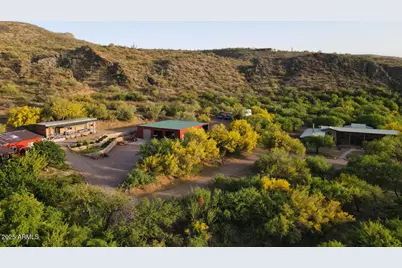89395 E Aravaipa Road, Winkelman, AZ 85192 - Photo 10