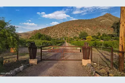 89395 E Aravaipa Road, Winkelman, AZ 85192 - Photo 2