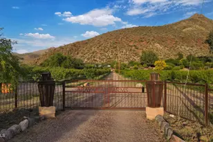 89395 E Aravaipa Rd, Winkelman, AZ 85192 - Photo 2