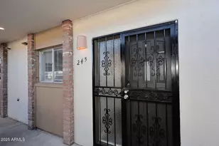 4701 N 68th St, Scottsdale, AZ 85251 - Photo 2