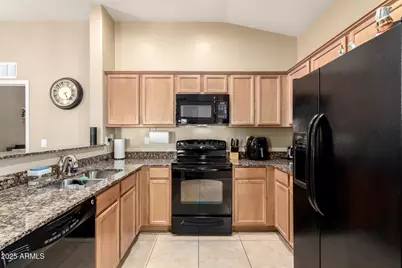 2725 E Mine Creek Road #2186, Phoenix, AZ 85024 - Photo 6