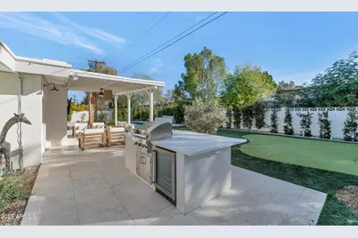 37 Spur Circle, Scottsdale, AZ 85251 - Photo 28