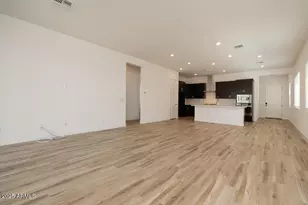 366 E Las Perlas Ln, San Tan Valley, AZ 85140 - Photo 4
