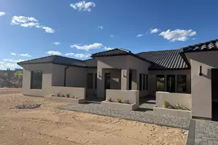 544 E Amber Sun Dr, Phoenix, AZ 85086 - Photo 1