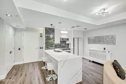 7151 E Rancho Vista Drive #1003, Scottsdale, AZ 85251 - Photo 2