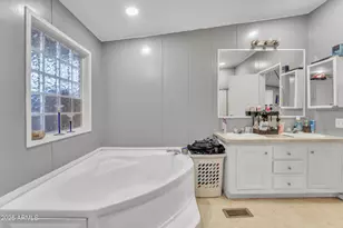 7920 W Glendale Ave, Glendale, AZ 85303 - Photo 12