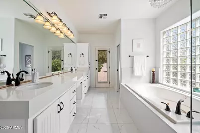 9458 E Desert Cove Avenue, Scottsdale, AZ 85260 - Photo 14