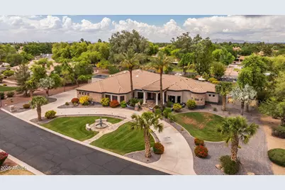 690 E Seattle Slew Lane, Gilbert, AZ 85296 - Photo 2