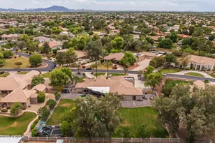 690 E Seattle Slew Ln, Gilbert, AZ 85296 - Photo 10