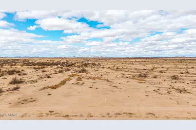 3815 N Reno Circle #5, Eloy, AZ 85131 - Photo 2