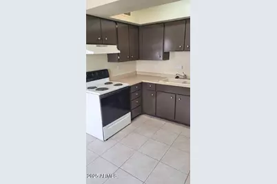 9222 N 35th Avenue #11, Phoenix, AZ 85051 - Photo 2