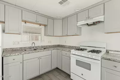 730 S Country Club Drive #5, Mesa, AZ 85210 - Photo 10