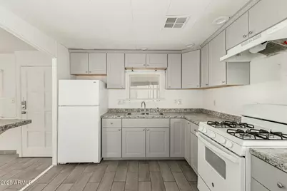 730 S Country Club Drive #5, Mesa, AZ 85210 - Photo 4