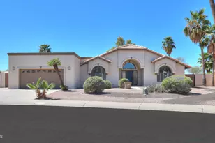 2077 N Lake Shore Dr, Casa Grande, AZ 85122 - Photo 1